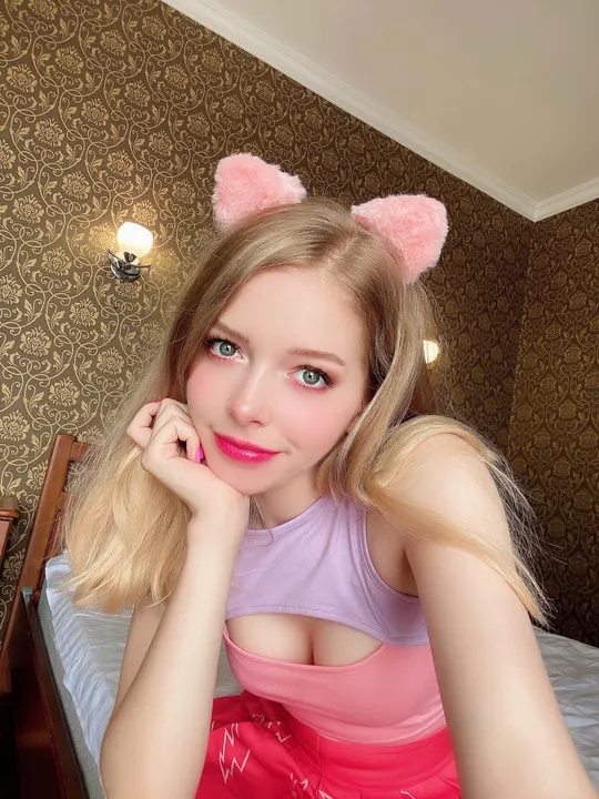 Color-block crop top indoors