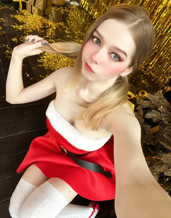 Red Santa dress selfie