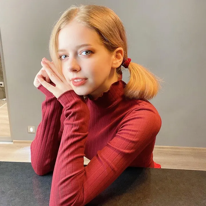 Red turtleneck portrait