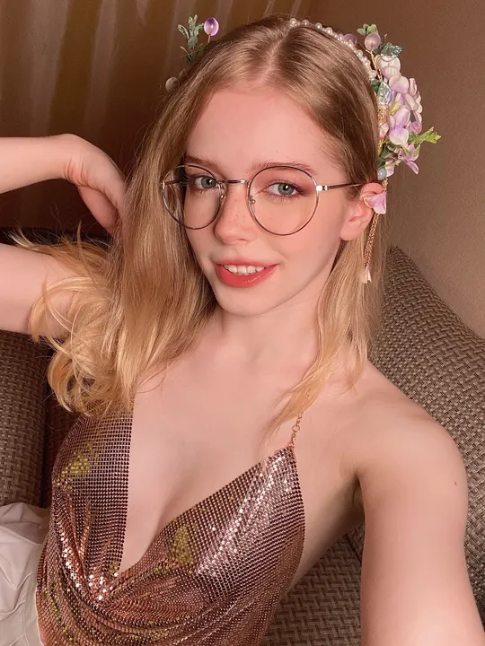Rose-gold sequin dress with flowers